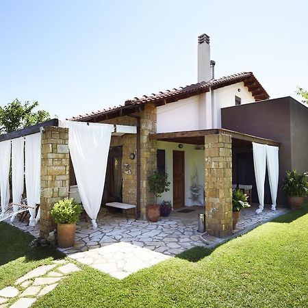 Beautiful Sani Villa מראה חיצוני תמונה