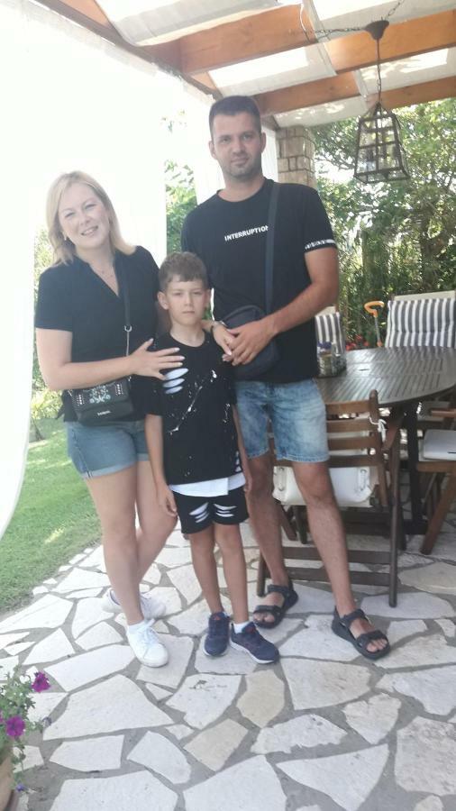 Beautiful Sani Villa מראה חיצוני תמונה